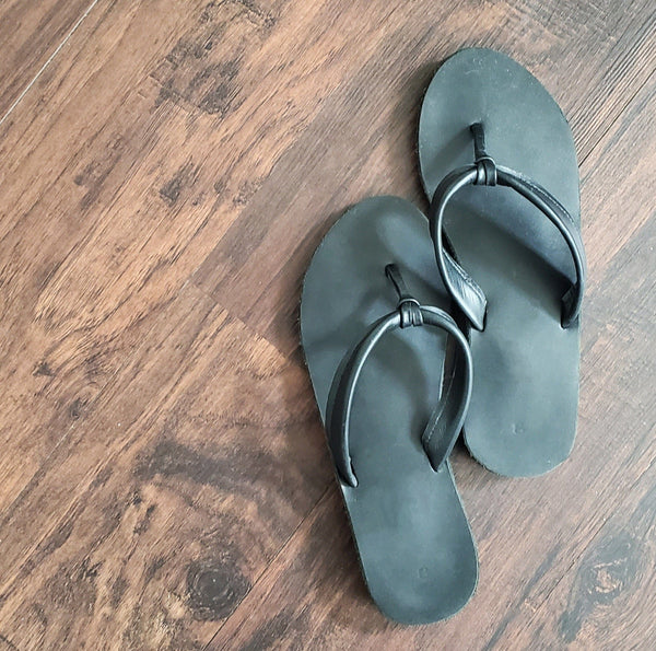 Women's Flip Flop Sandal, Leather, Classic Sole